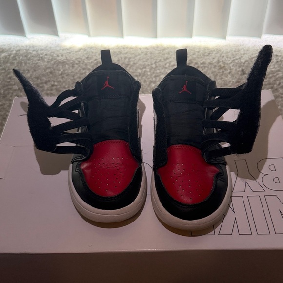 Kids Air Jordan 1 Chicago EasyOn - Picture 8 of 9